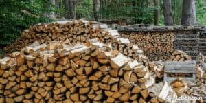 Disponibilité de bois de chauffage sec en tout moment